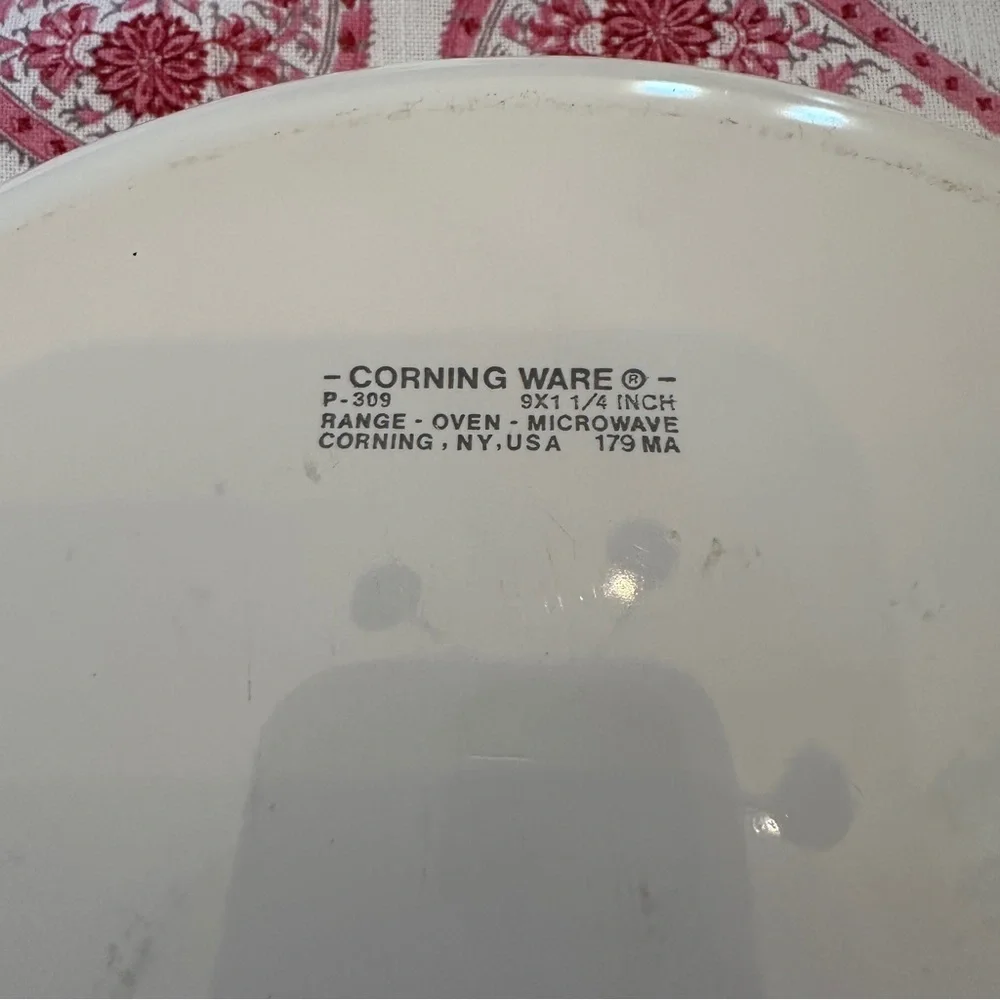 CORNING WARE 9X1 1/4 INCH RANGE - OVEN - MICROWAVE